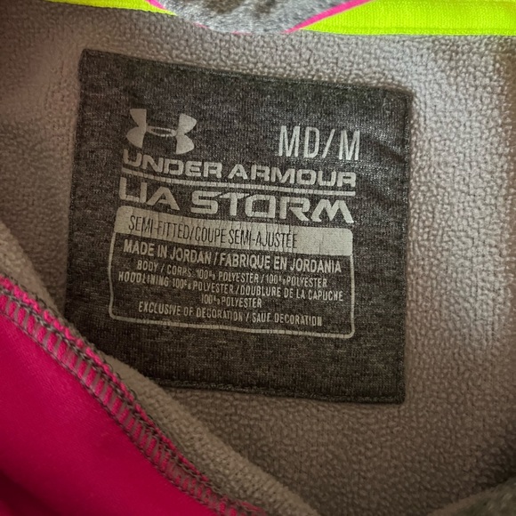 Under armour, sweater size medium - Picture 2 of 2